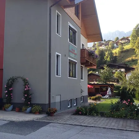 Apartment Haus Birnbacher *